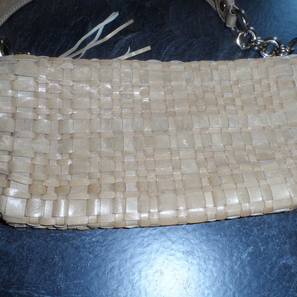 Elliott Lucca Tan Weaved Bag - Picture 2 of 10